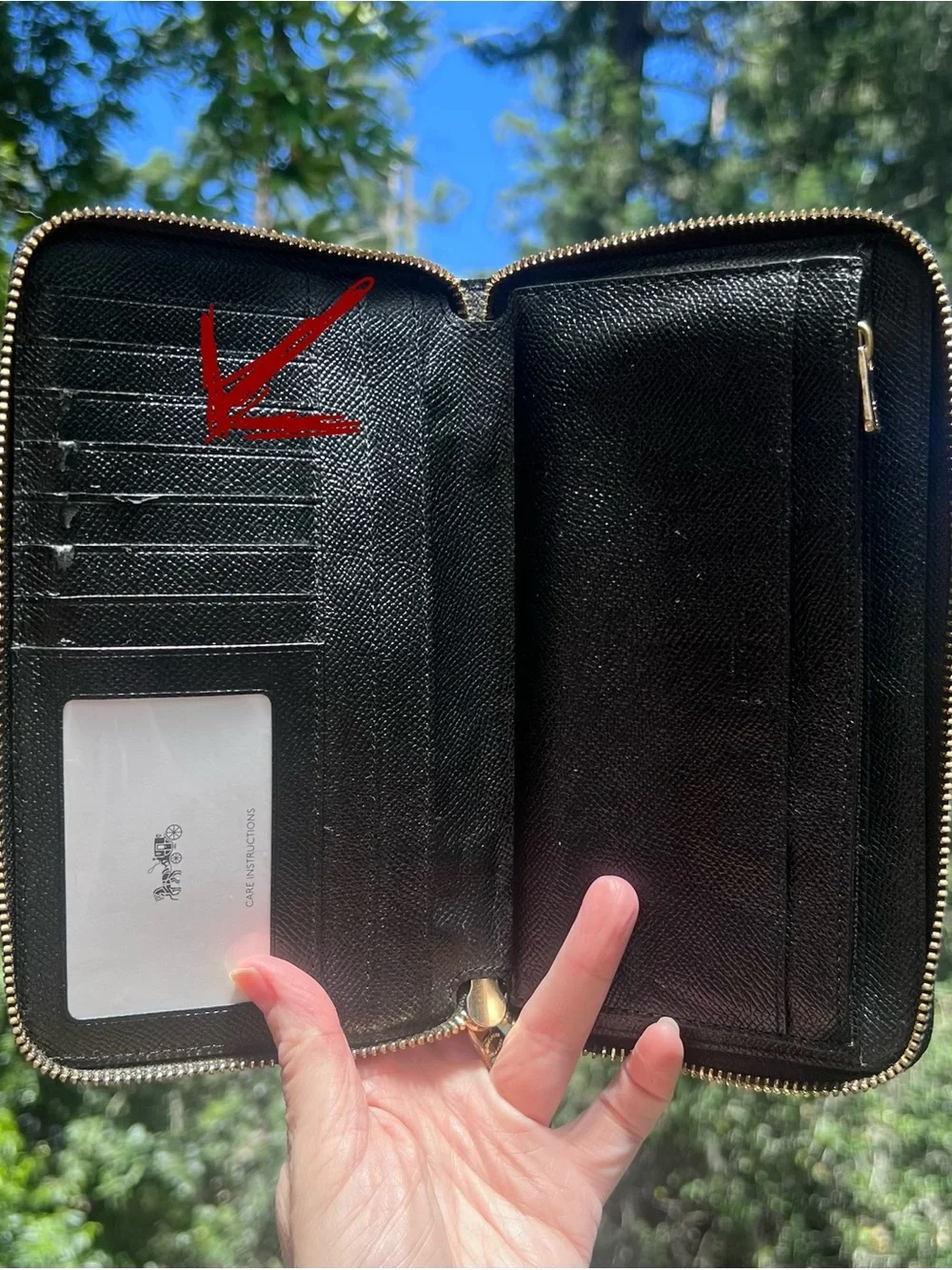 COACH Large Crossgrain Leather Travel Wallet Black with Gold Hardware AUTHENTIC